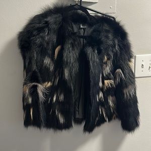 Women’s Fox Fur Coat. Size M